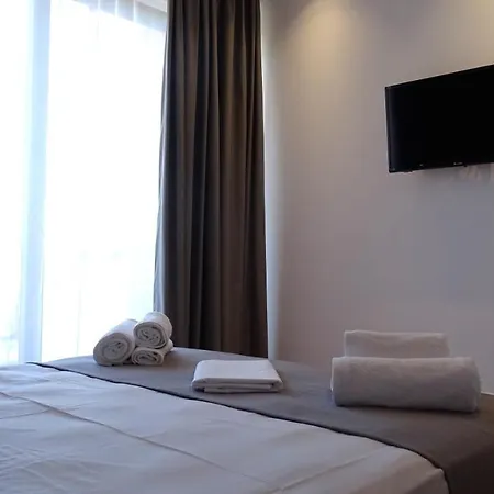 Valmar Hotel
