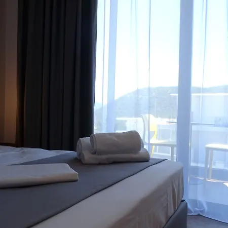 Valmar Hotel 4*